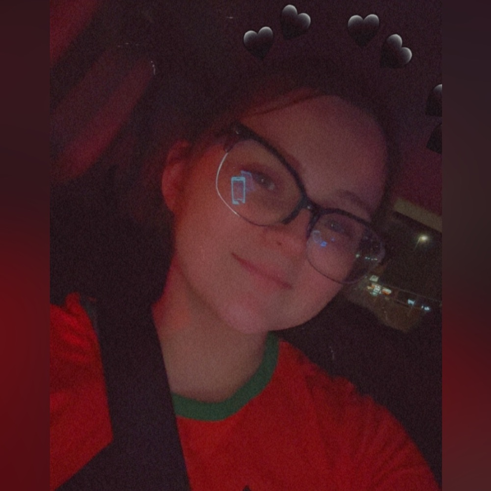 Meet your Posher, Lydia